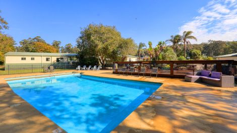 Eden Gateway Holiday Park swimming pool