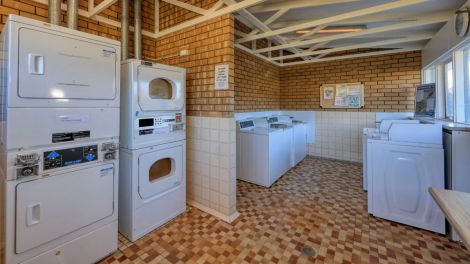 Clean laundry facilities at Eden Gateway Holiday Park