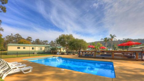 Eden Gateway Holiday Park swimming pool